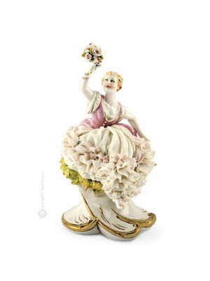 DONNA CON FIORI Statuetta statua statuina porcellana Capodimonte fatto a mano made in Italy