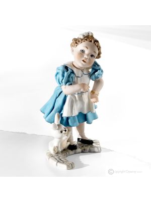 ALICE Statuetta fiabesca Capodimonte, grazia e magia italiana in porcellana.