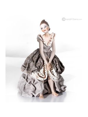 DAMA - Statuetta Capodimonte, signora di porcellana, bellezza senza tempo.