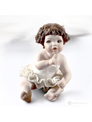 LAURETTA - Statuetta Capodimonte, ballerina incantevole in porcellana raffinata.