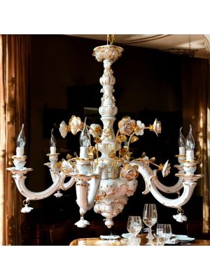 Lampadario a sospenione, in ceramica con 6 fiamme, con rose, cristalli ed oro, fatto a mano.