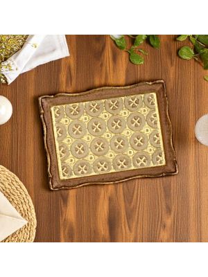 Opera artigianale in legno, impreziosita da foglia oro 24K e creata nel cuore di Firenze.