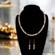 DOLCE SOGNO- Collana e orecchini con perle di conchiglie ed ematite dorata, fatta a mano.