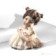 DORE Statuetta Capodimonte, dolcezza romantica di porcellana fine.